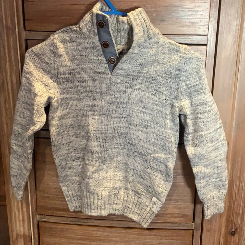 Boy’s sweater size 4-6yr
